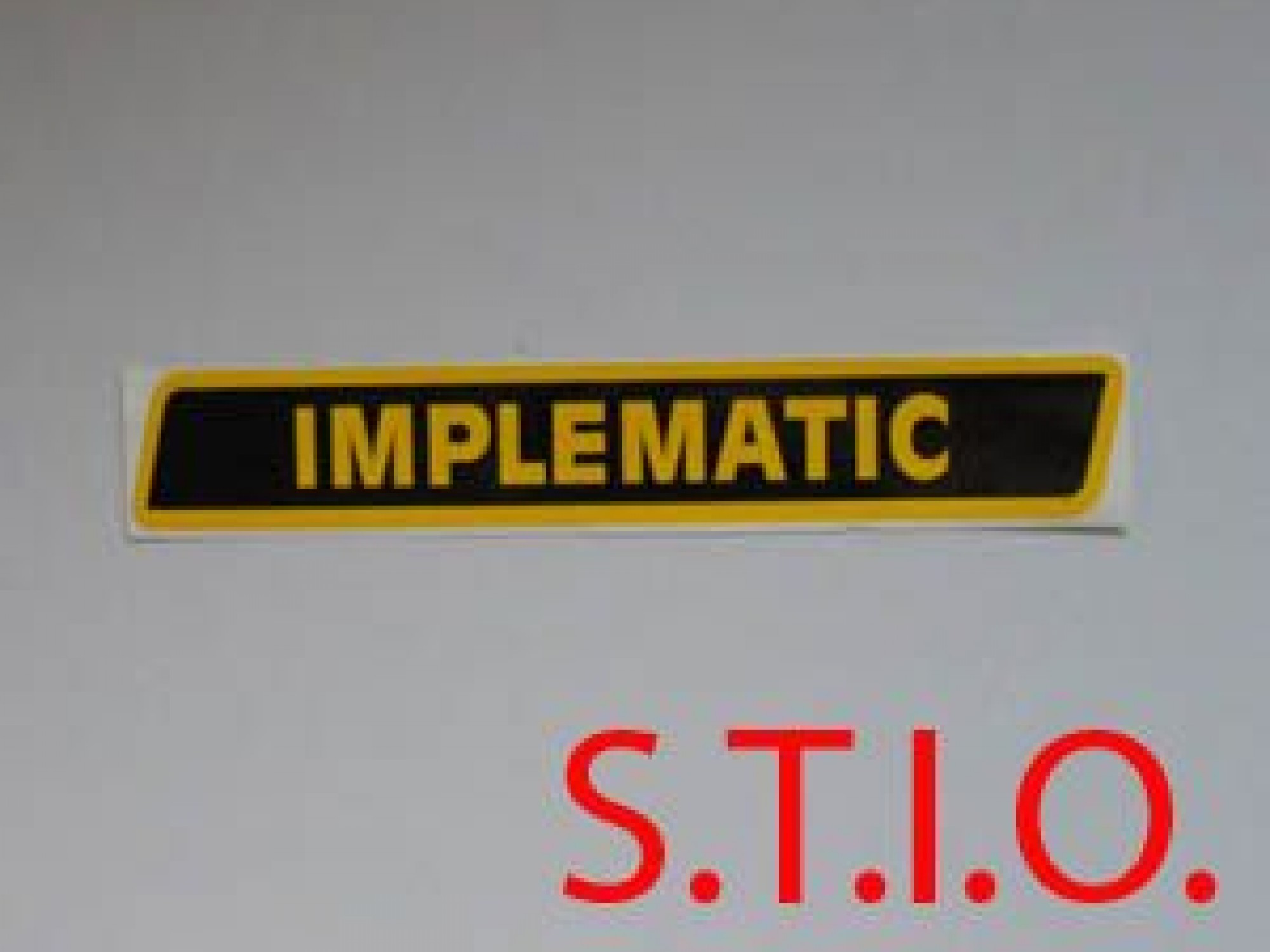 Implematic rechts